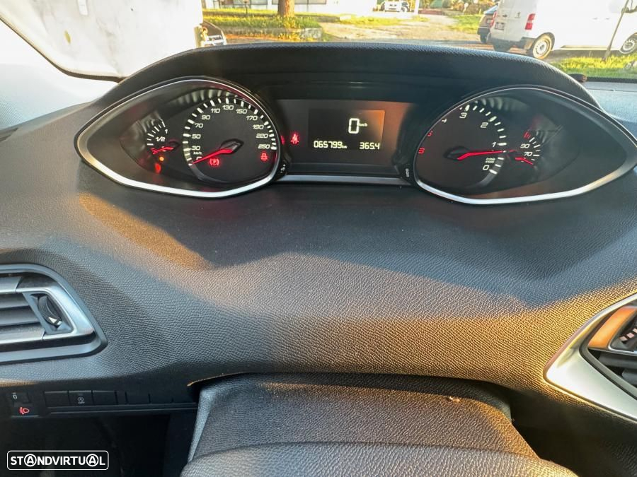 Peugeot 308 1.6 BlueHDi Style J17 - 6
