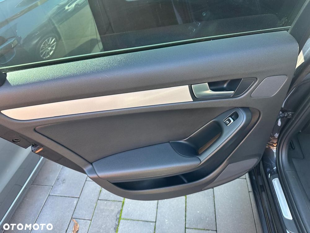 Audi A4 Avant 2.0 TDI ultra - 6