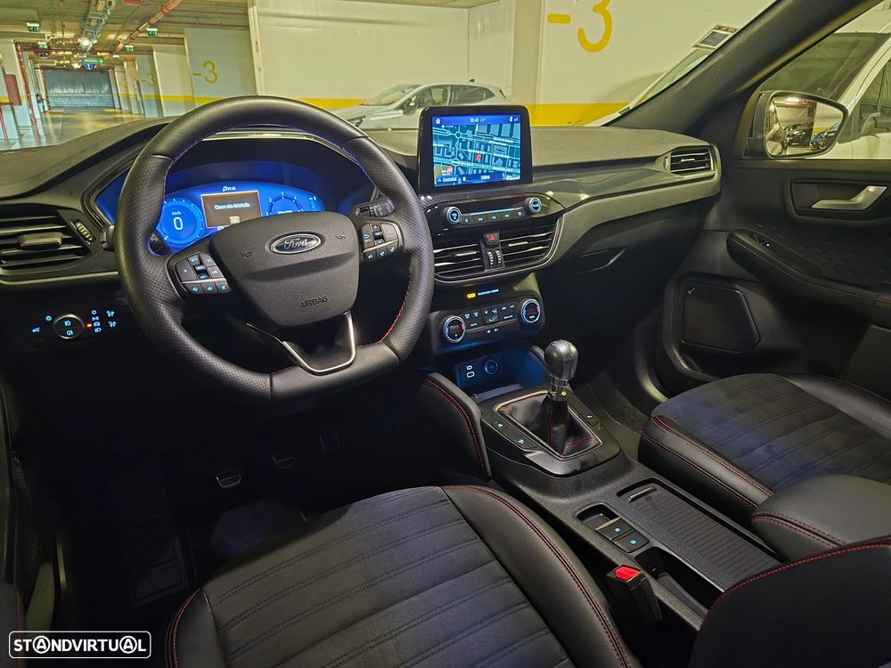 Ford Kuga 2.0 TDCi EcoBlue ST-Line - 28