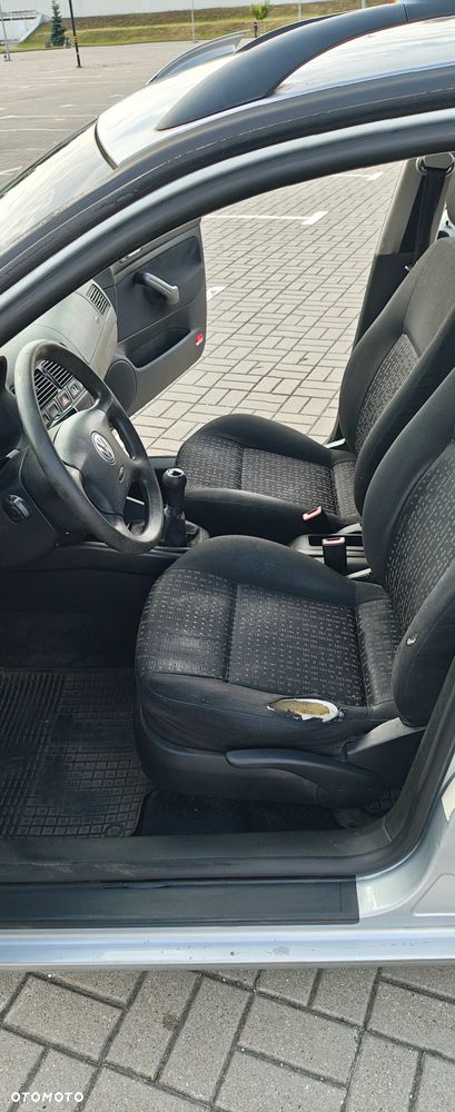 Volkswagen Golf 1.9 TDI Trendline - 12