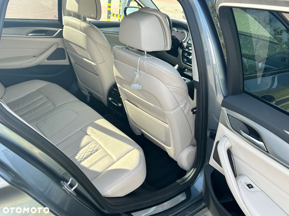 BMW Seria 5 530i xDrive Sport Line sport - 21