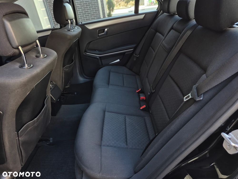 Mercedes-Benz Klasa E - 16