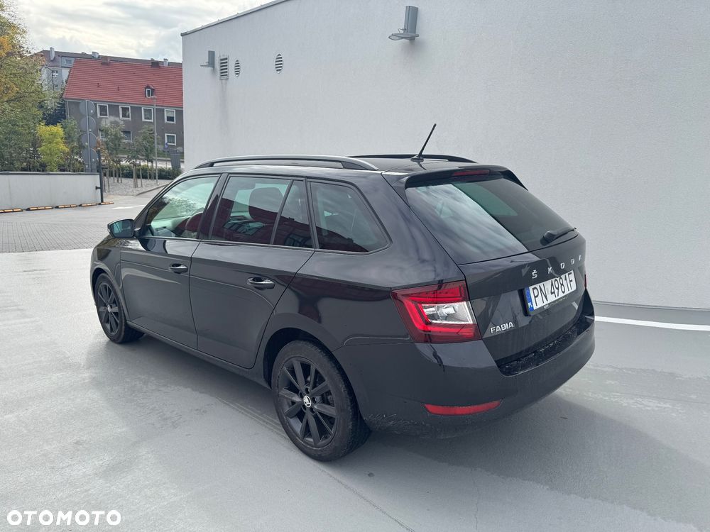 Skoda Fabia 1.0 TSI Style Color - 5