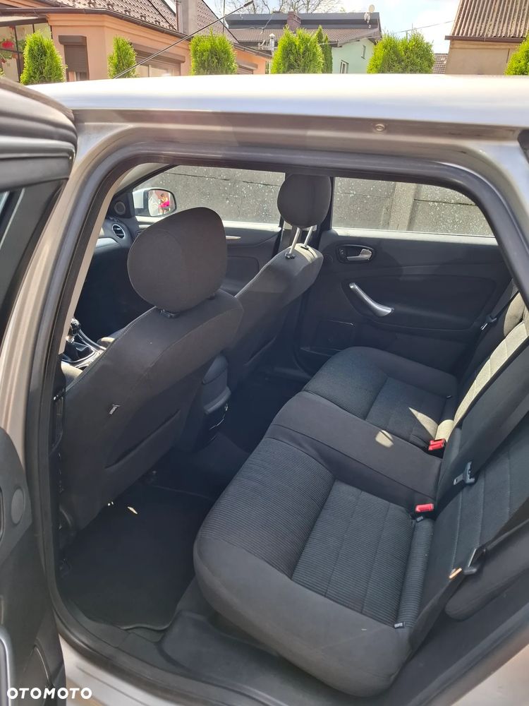 Ford Mondeo 2.0 TDCi Titanium - 12