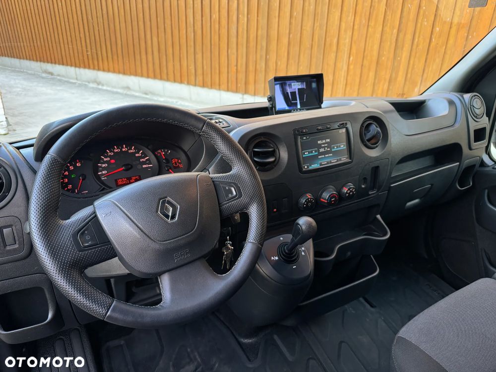 Renault Master - 24