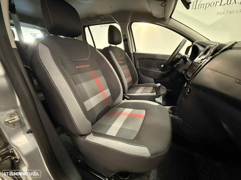 Dacia Logan MCV 0.9 TCe Stepway - 12