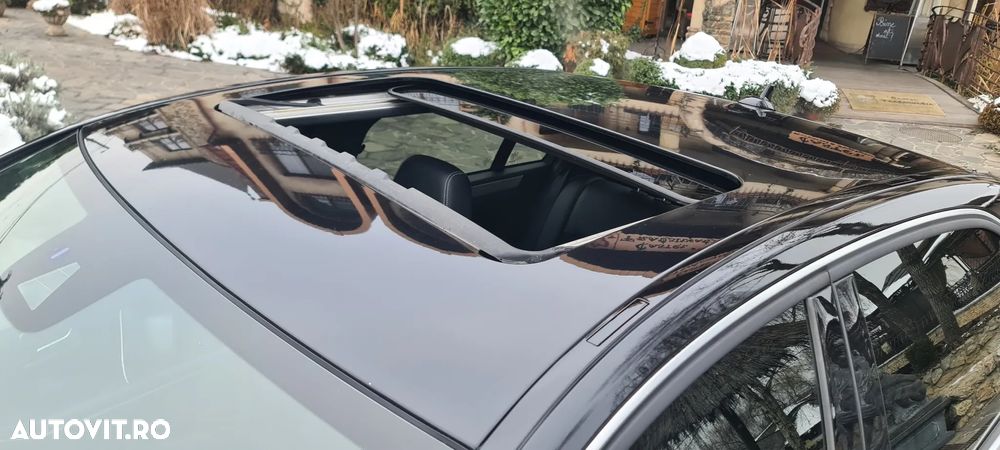 Mercedes-Benz E - 16