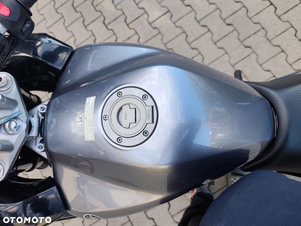 Yamaha FZ6 - 17