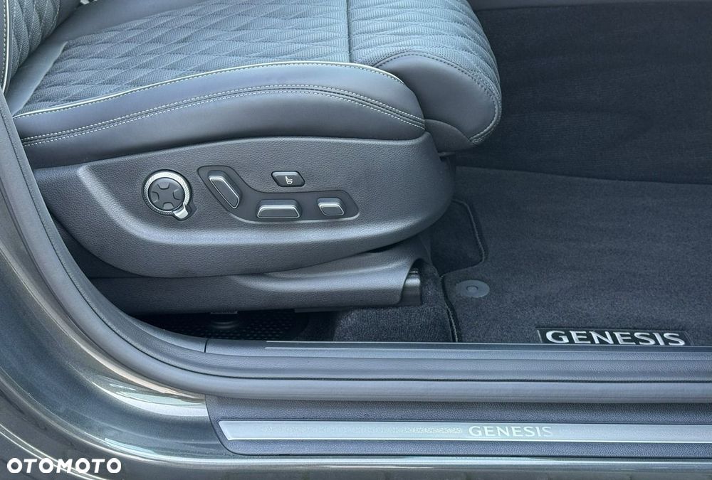 Genesis GV70 - 34