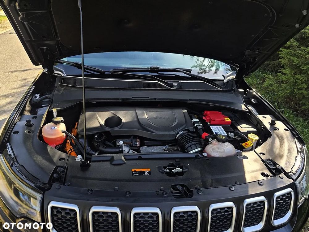 Jeep Compass - 34