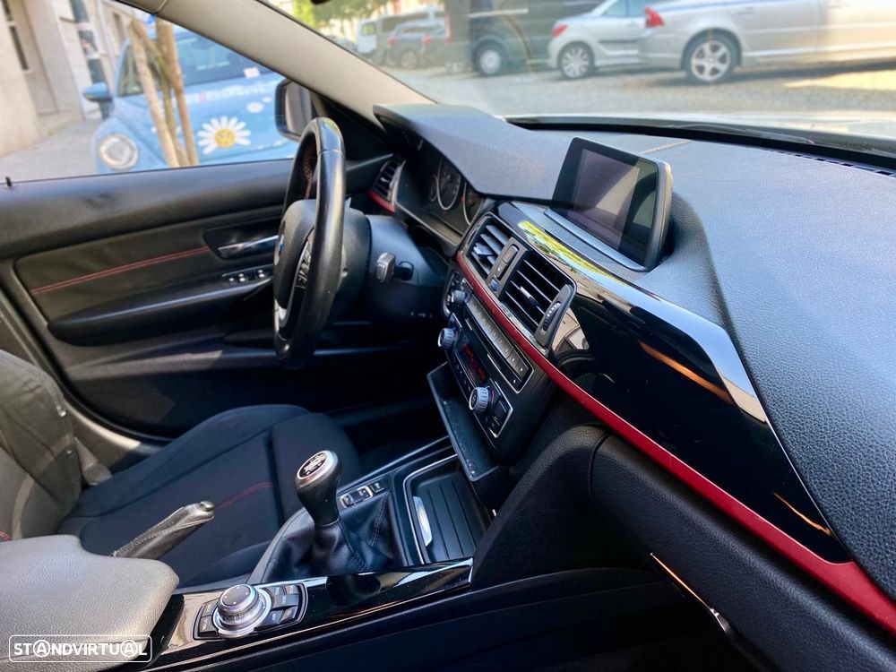 BMW 320 d ED Line Sport - 28