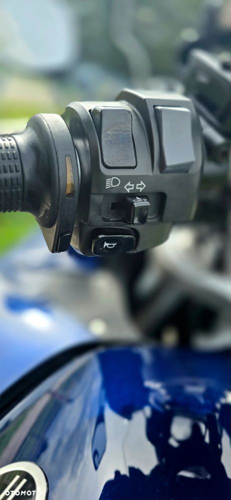 Yamaha FJR - 39