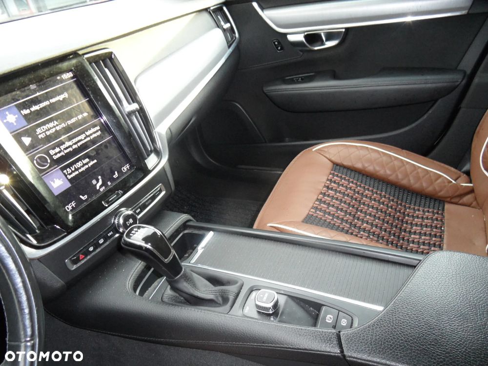 Volvo V90 - 4