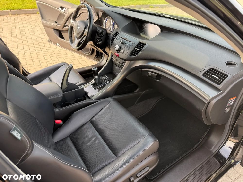 Honda Accord 2.0 Executive - 22
