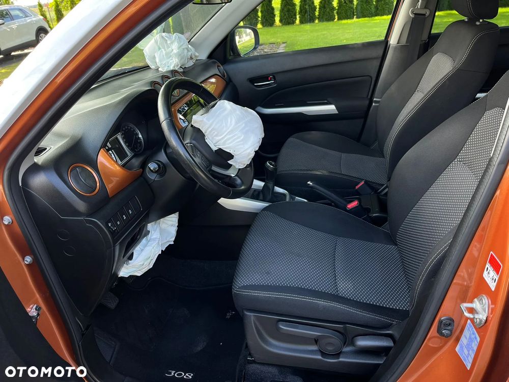 Suzuki Vitara - 12