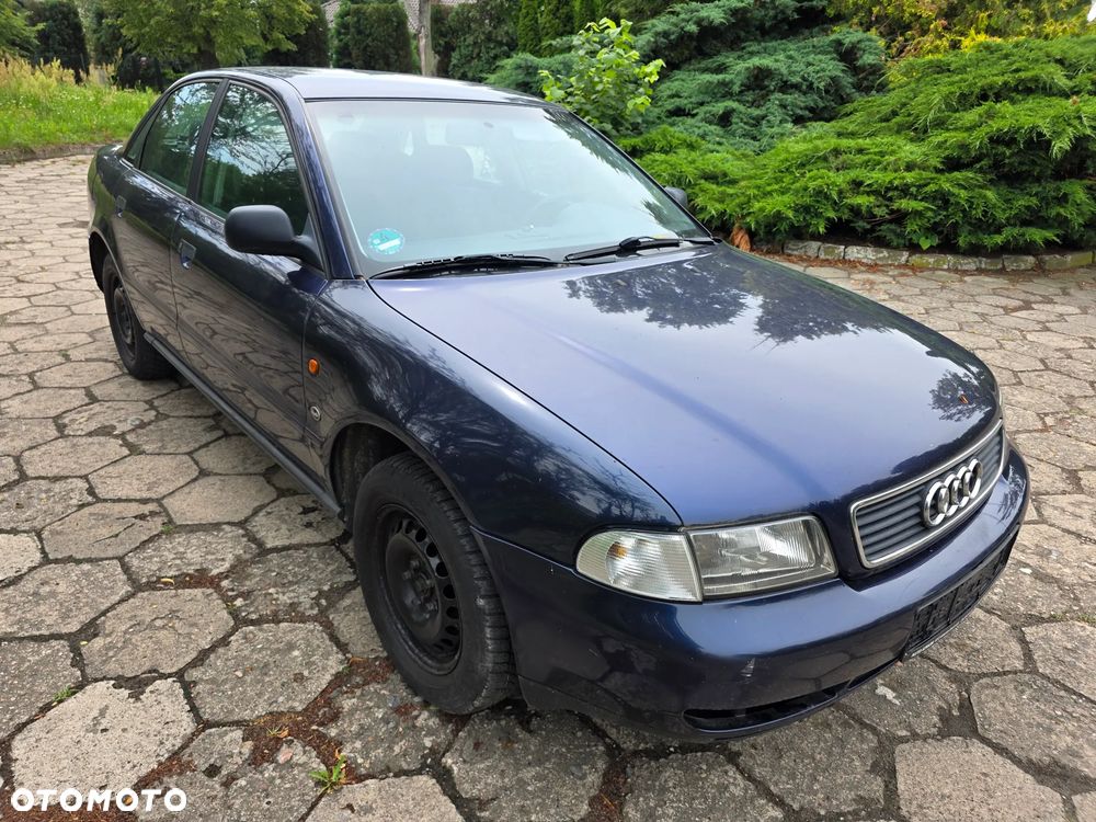 Audi A4 Limousine - 2