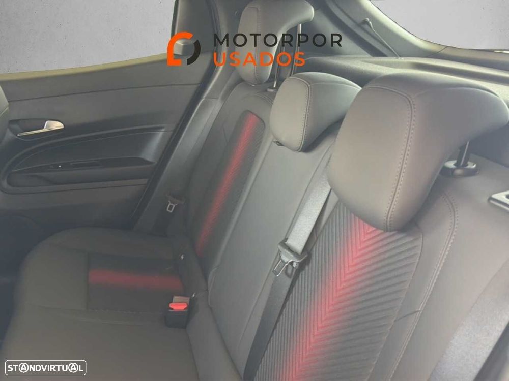 Alfa Romeo Junior 1.2 Speciale eDCT6 - 10