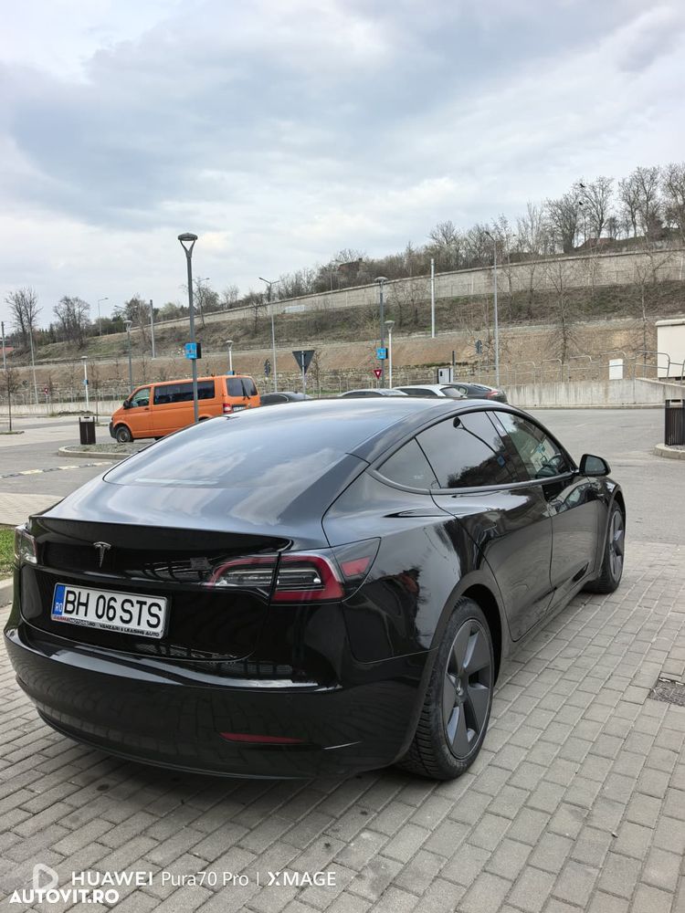 Tesla Model 3 Standard Reichweite Plus Hinterradantrieb - 11