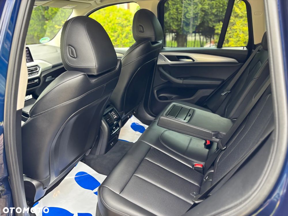 BMW X3 xDrive20d - 21