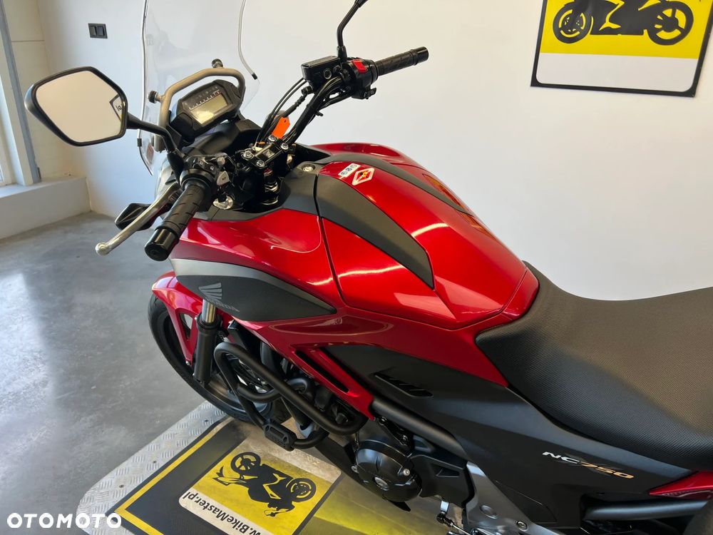 Honda NC - 13