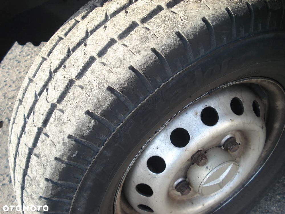 Mercedes-Benz SPRINTER 311 - kontener z windą - 12