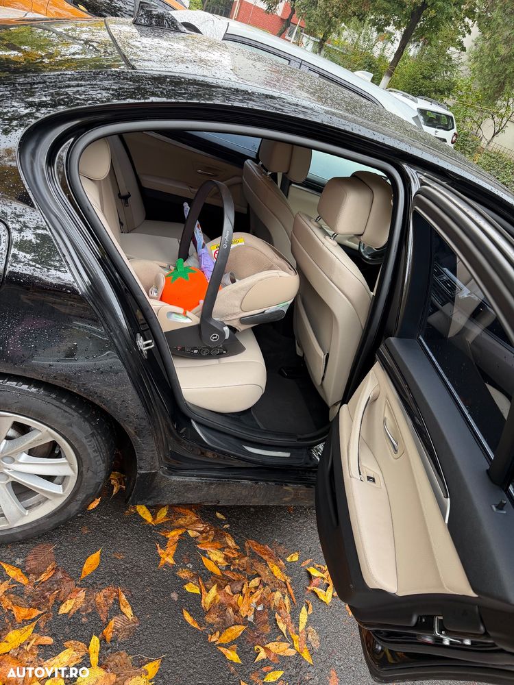 BMW Seria 5 525d xDrive - 8