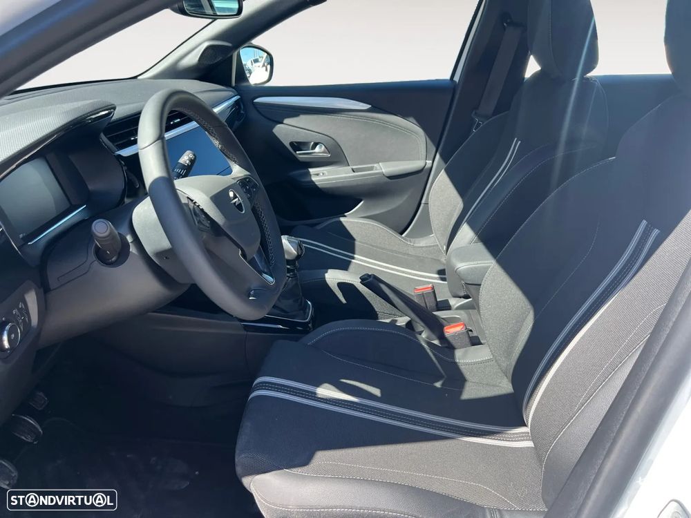 Opel Corsa 1.2 T GS - 10