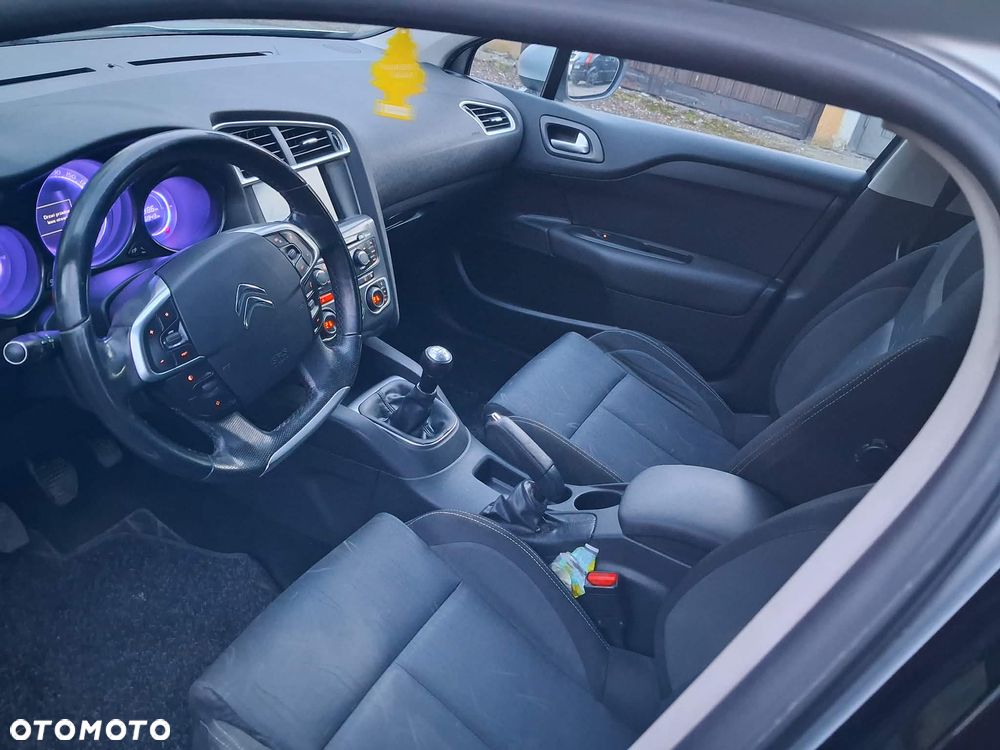 Citroën C4 HDi 90 Attraction - 10
