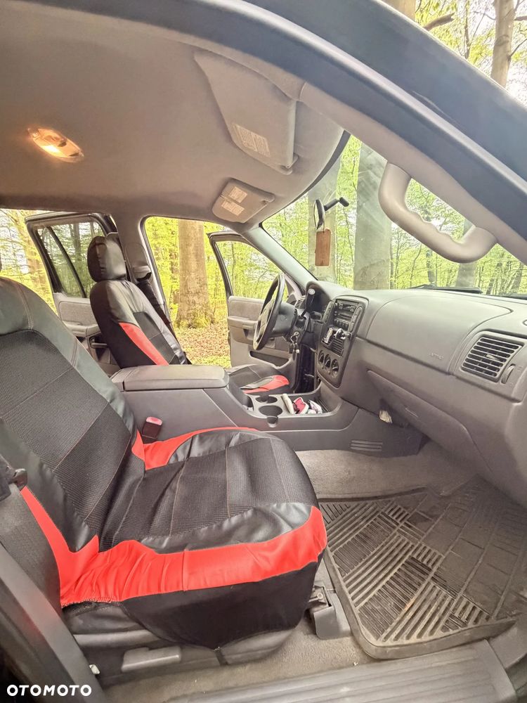 Ford Explorer 4.0 AWD - 8