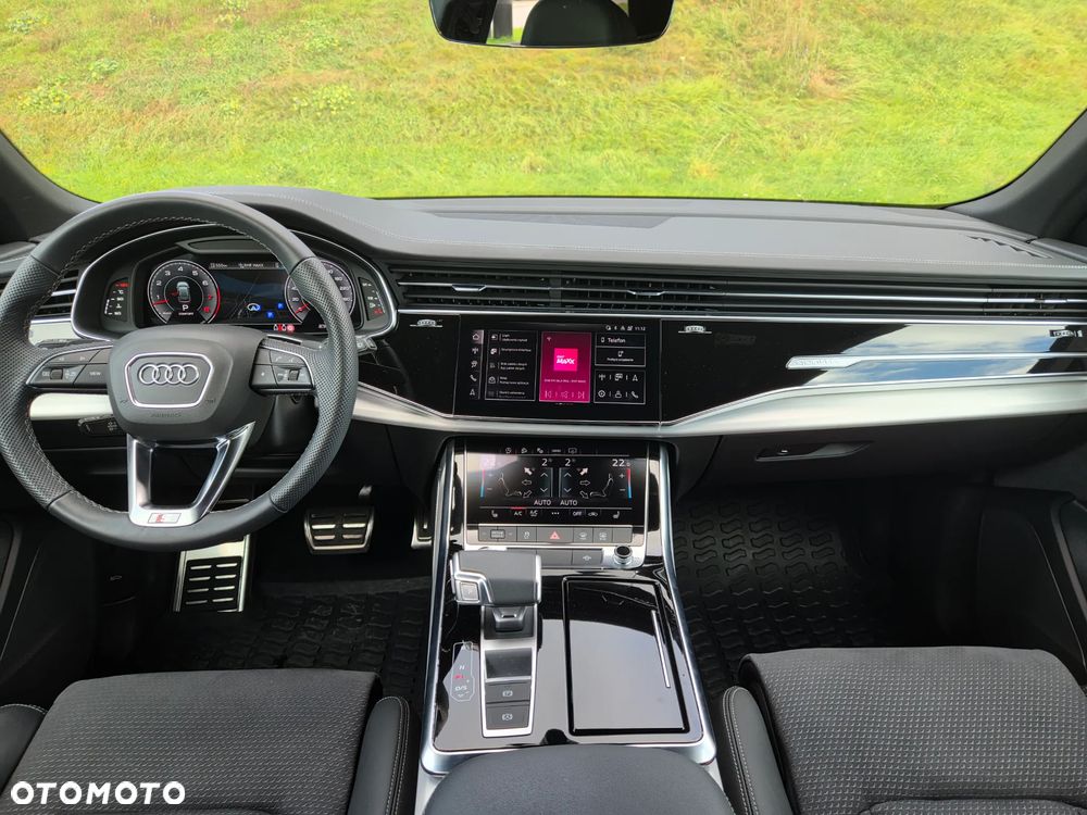 Audi Q8 - 8