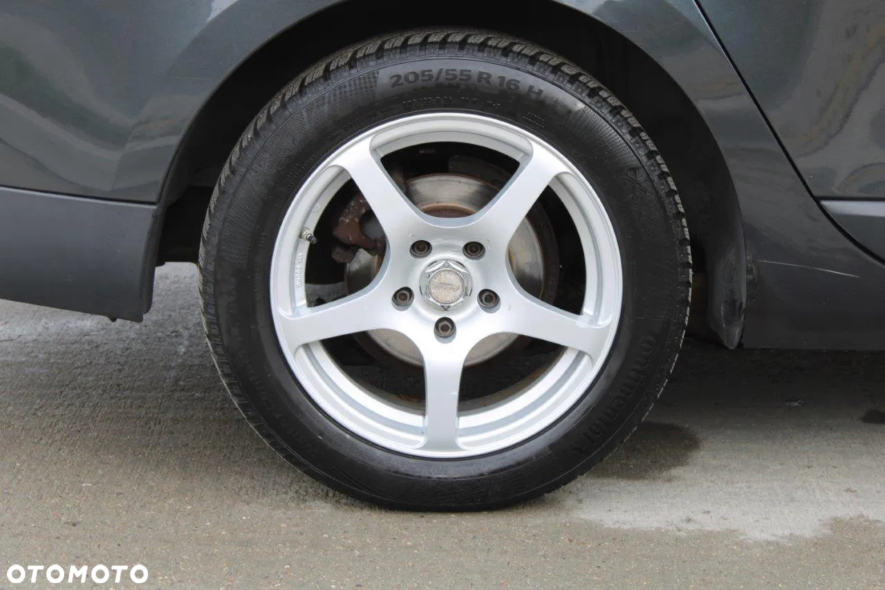 Renault Megane 1.6 16V 110 LIMITED - 29