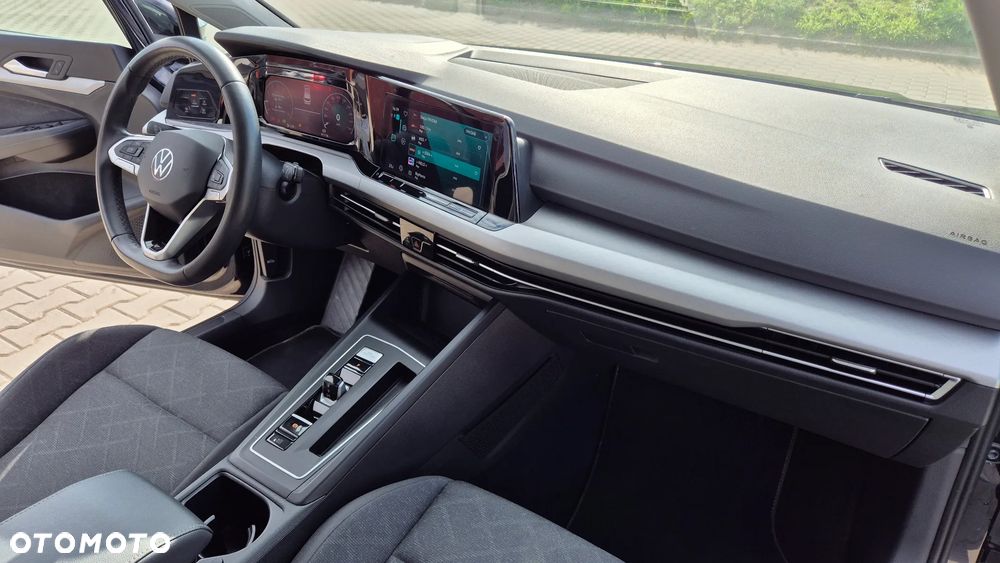 Volkswagen Golf 1.5 eTSI Life DSG - 23