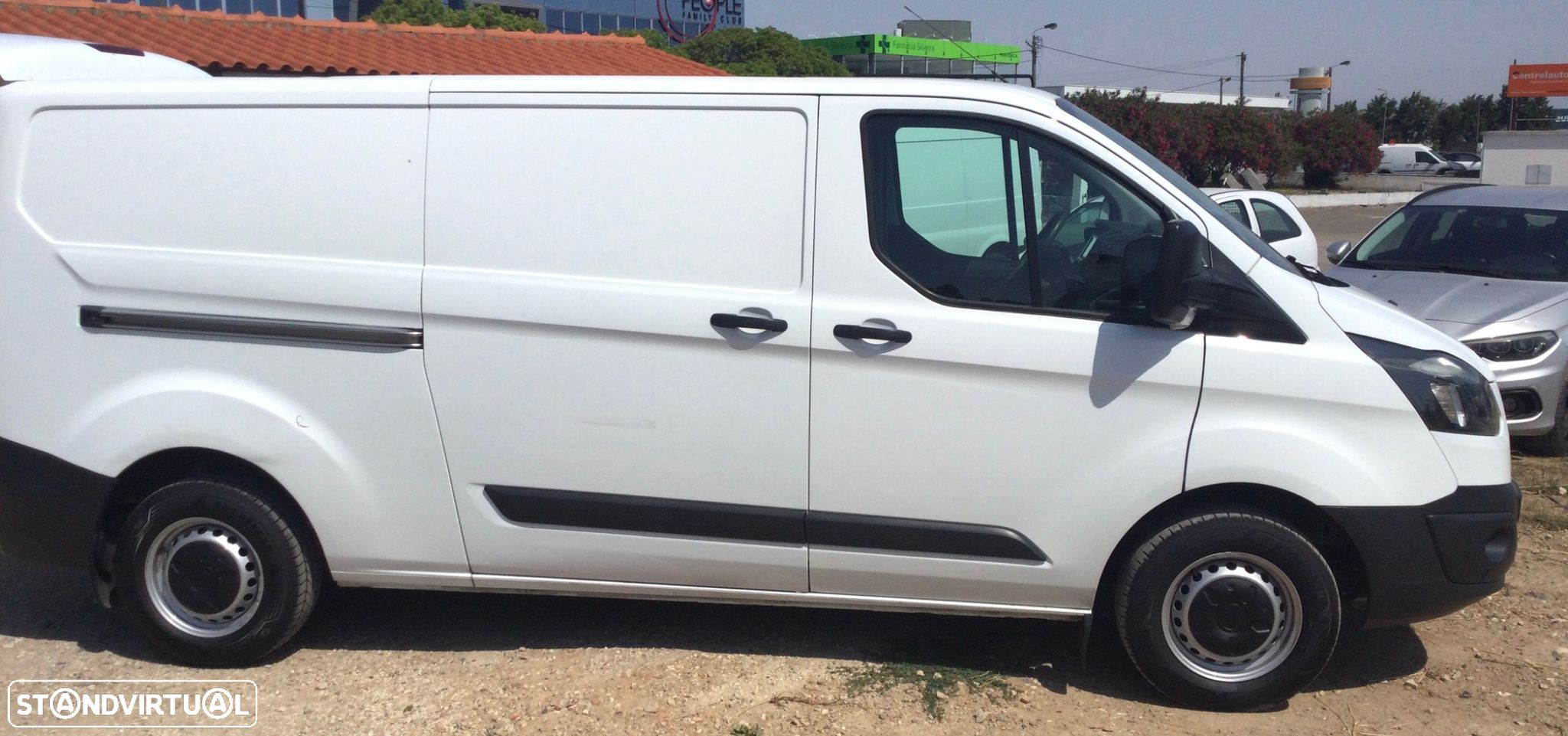 Ford Transit Custom Longa - 1