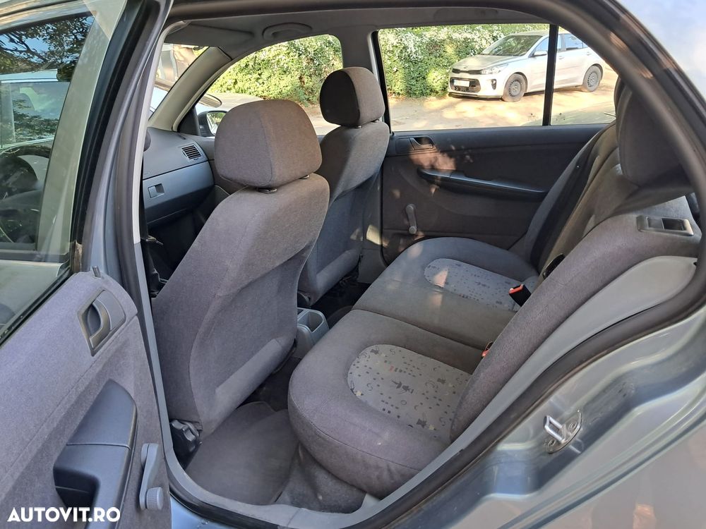 Skoda Fabia 1.2 HTP Comfort - 9