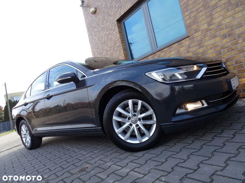 Volkswagen Passat 2.0 TDI BMT Comfortline - 12