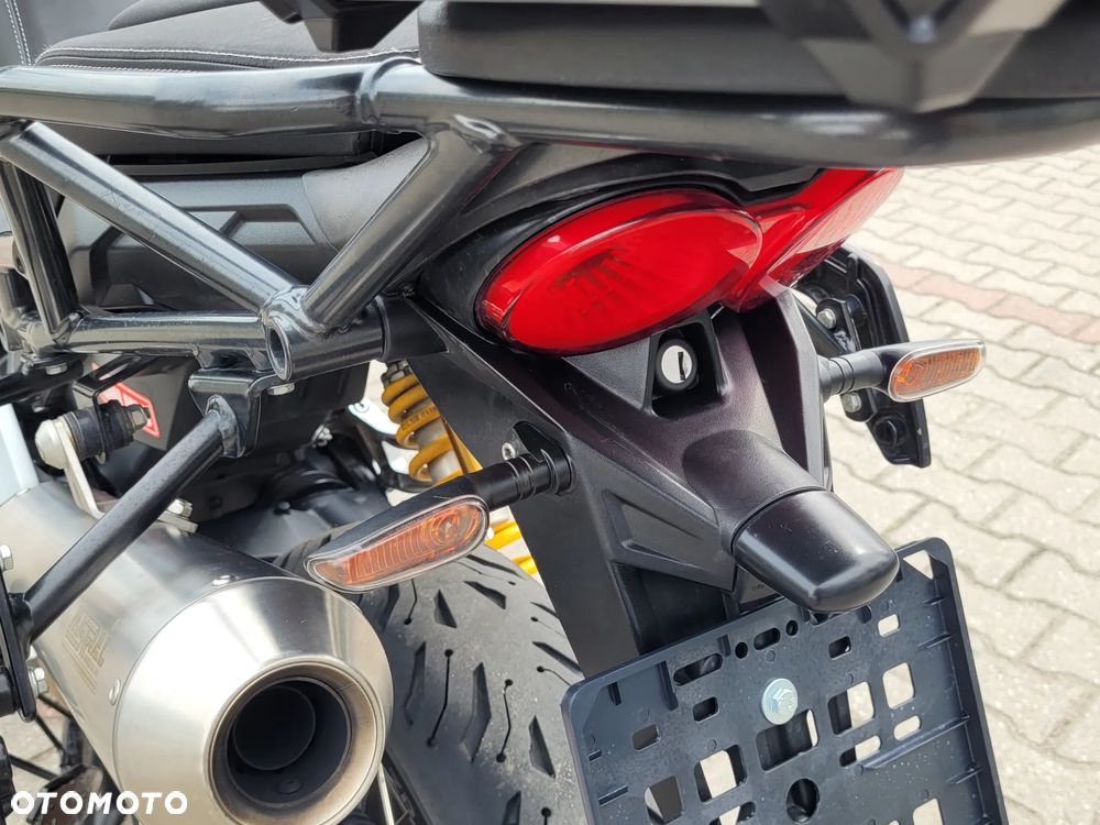 Moto Guzzi V85 - 29
