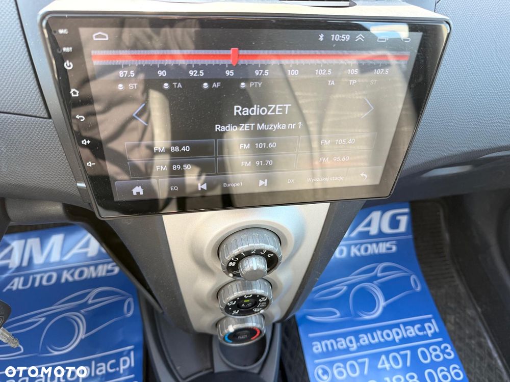 Toyota Yaris 1.3 Luna - 23