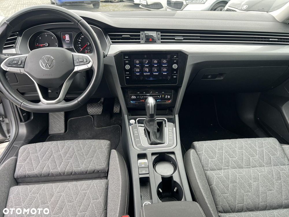 Volkswagen Passat - 9