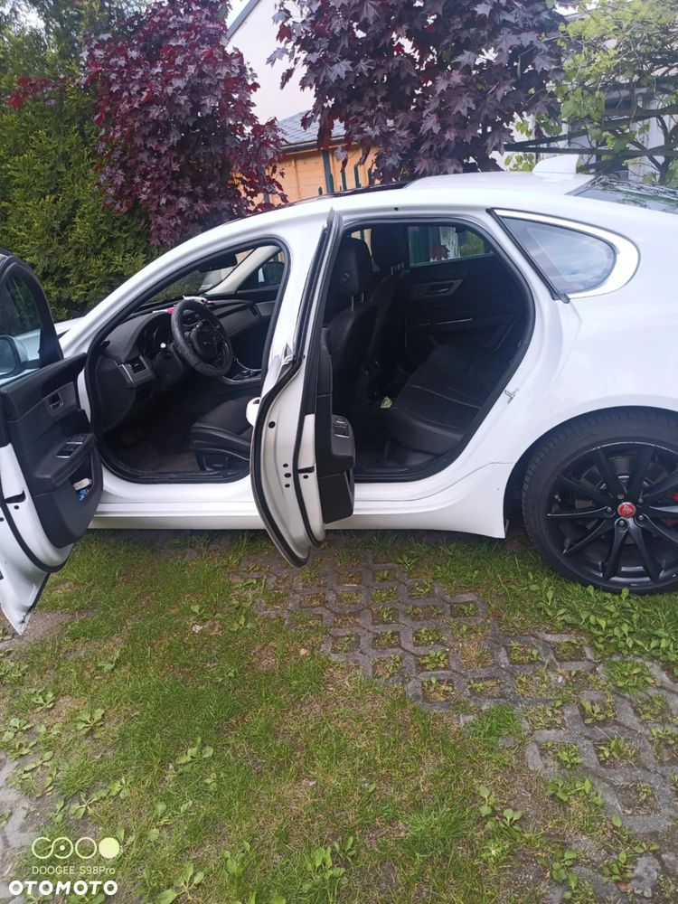 Jaguar XF 3.0 V6 Kompressor - 8