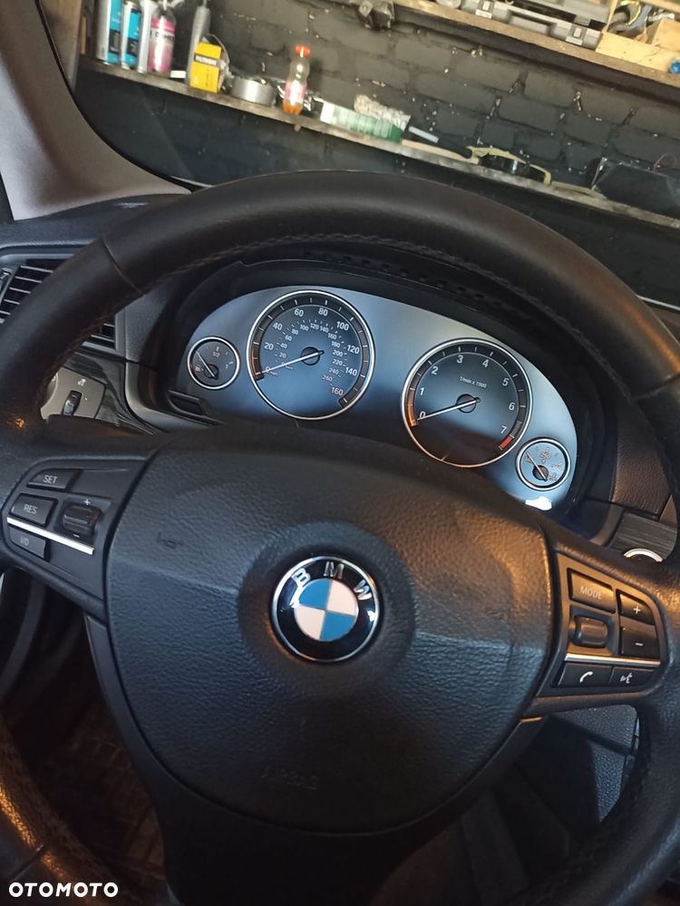 BMW Seria 5 535i - 7
