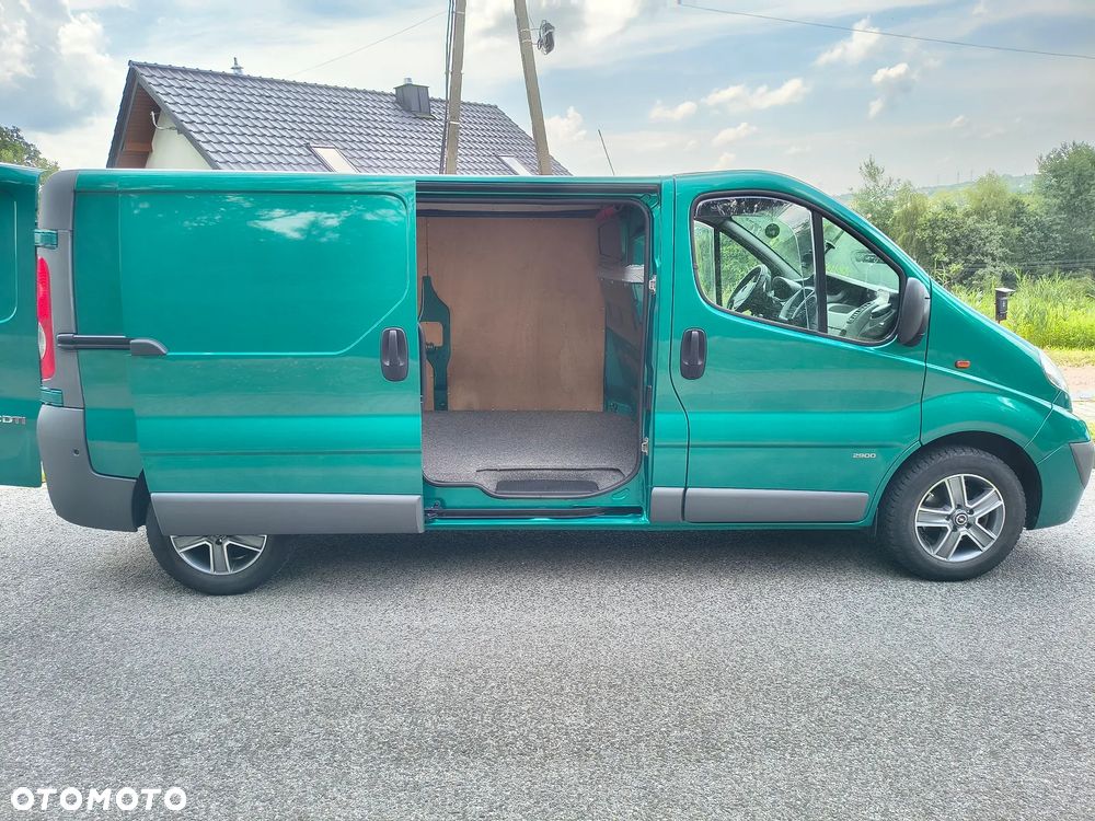 Opel Vivaro - 12