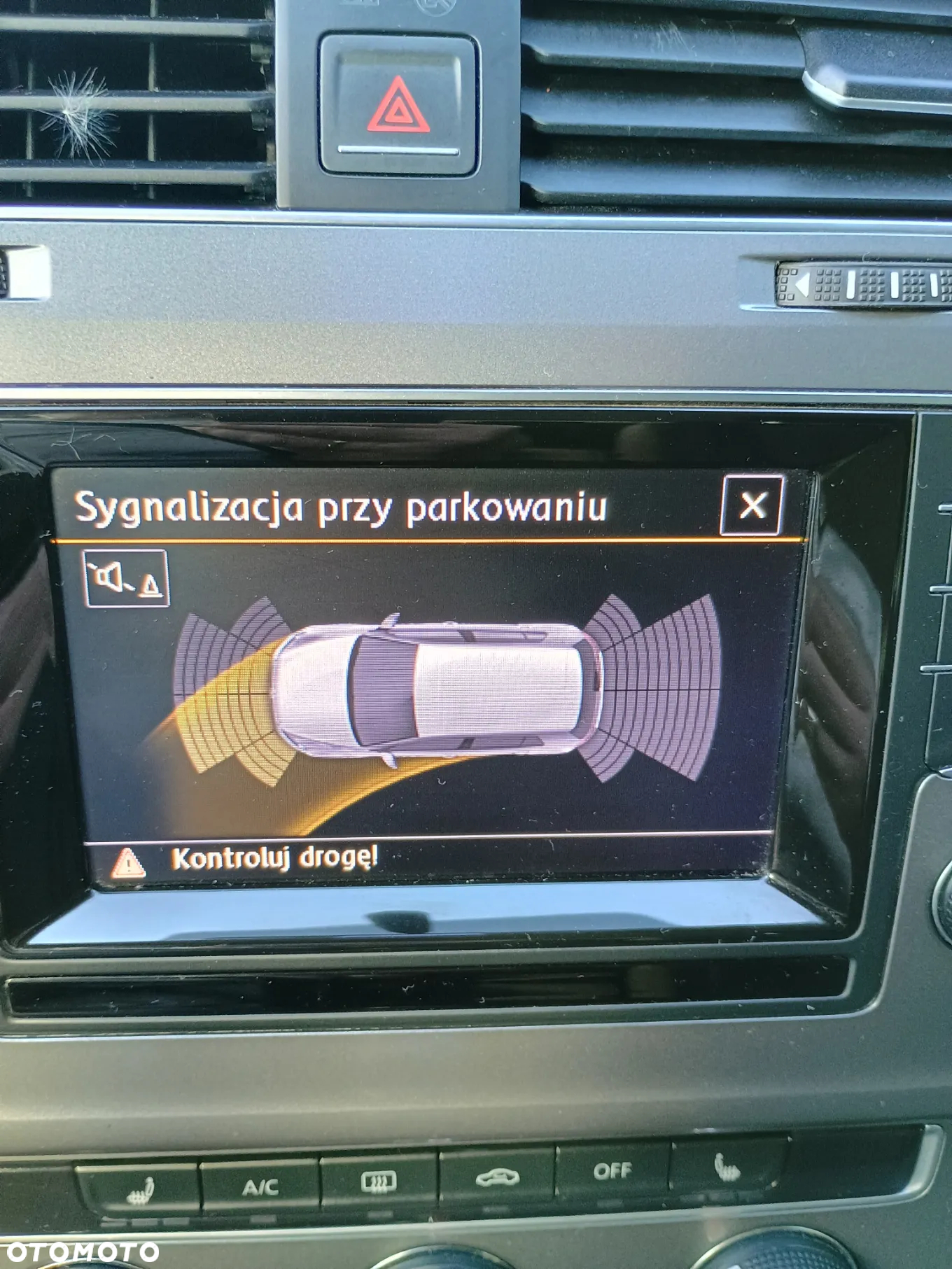 Volkswagen Golf VII 1.6 TDI BMT Comfortline - 15
