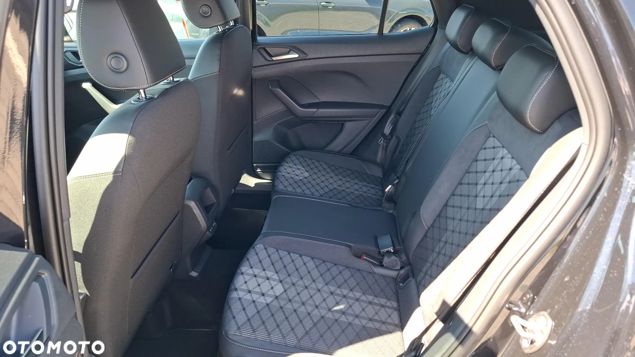 Volkswagen T-Cross 1.5 TSI ACT R-Line Plus DSG - 11