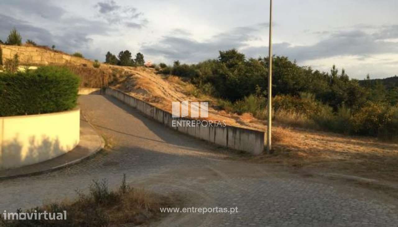 Venda Terreno, junto à estrada, Soalhães, Marco de Canaveses - Grande imagem: 4/10
