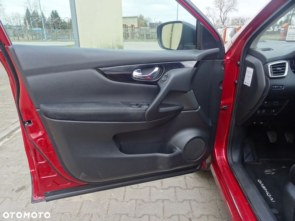 Nissan Qashqai 1.6 dCi 360 S&S - 17