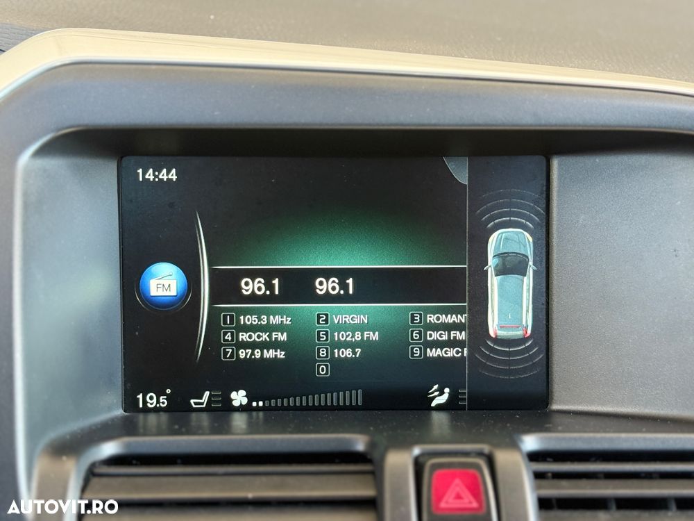 Volvo XC 60 D4 Geartronic Momentum - 18