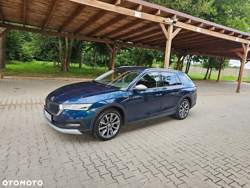 Skoda Octavia 2.0 TDI 4x4 Scout DSG - 3