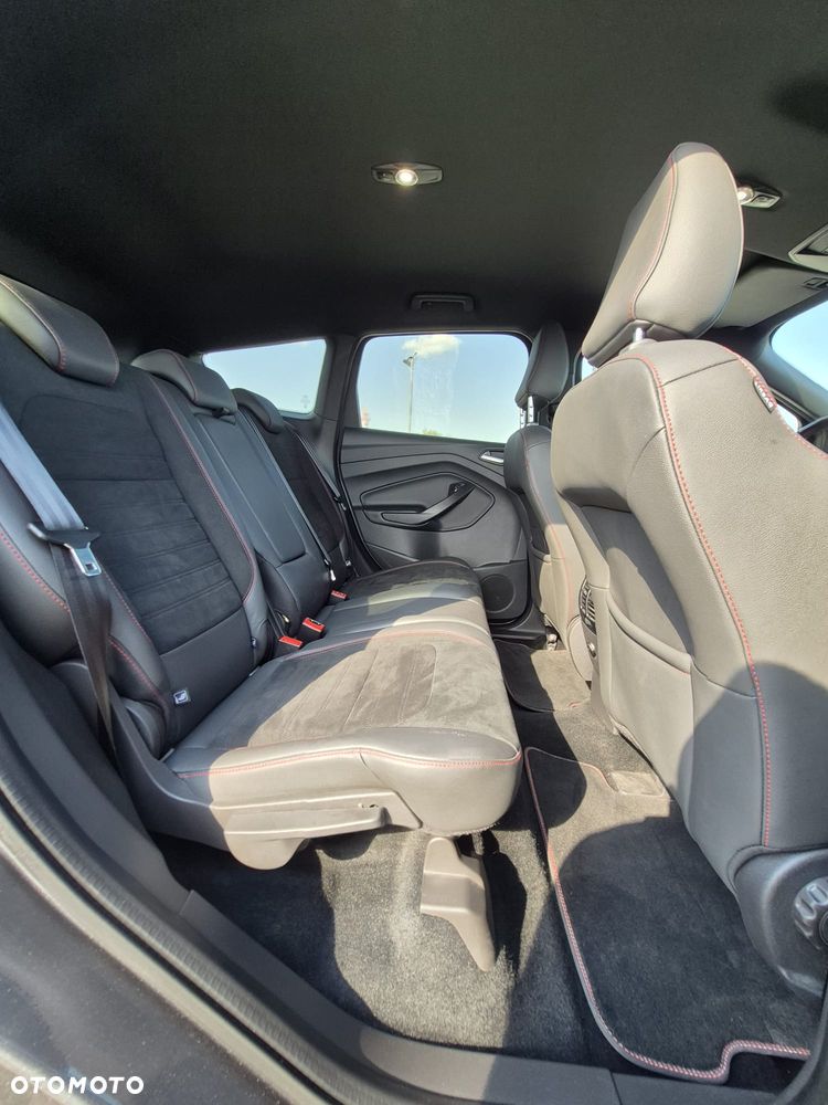 Ford Kuga 2.0 TDCi 4x4 ST-Line - 18