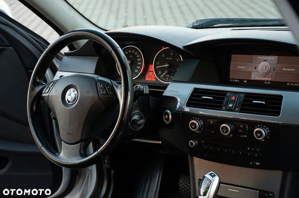 BMW Seria 5 - 33