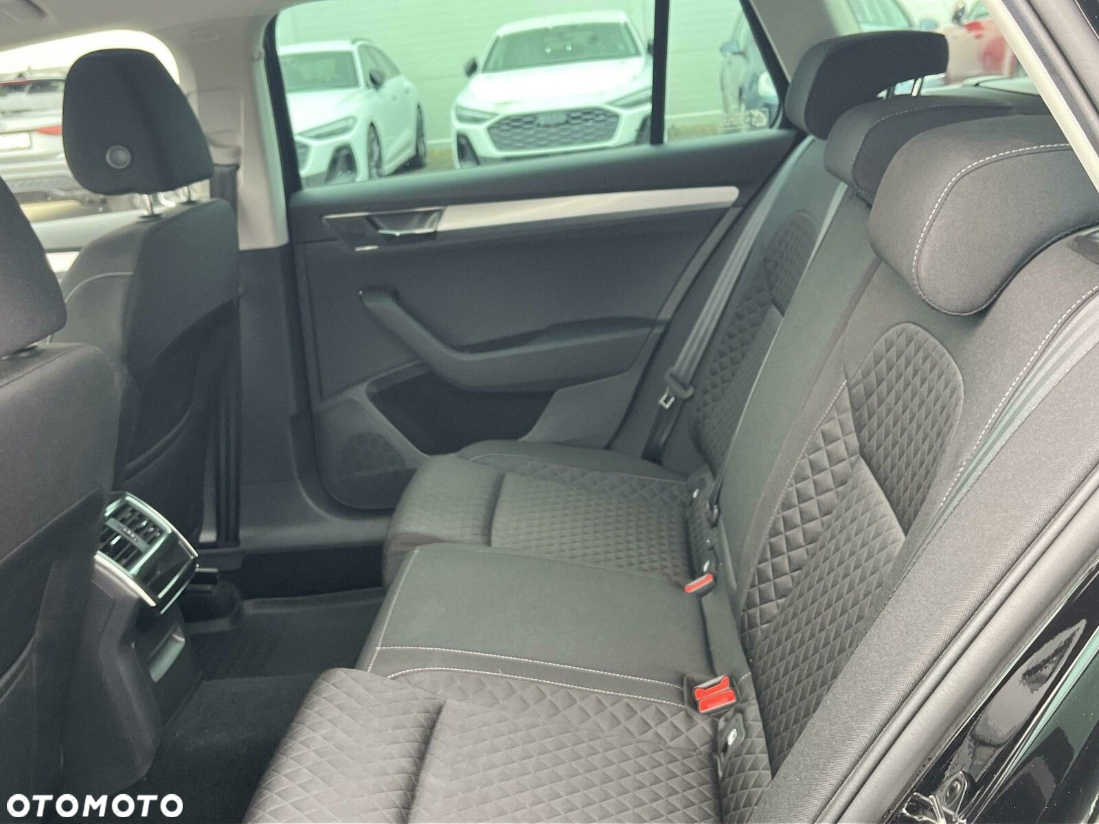 Skoda Superb 1.5 TSI Ambition DSG - 15